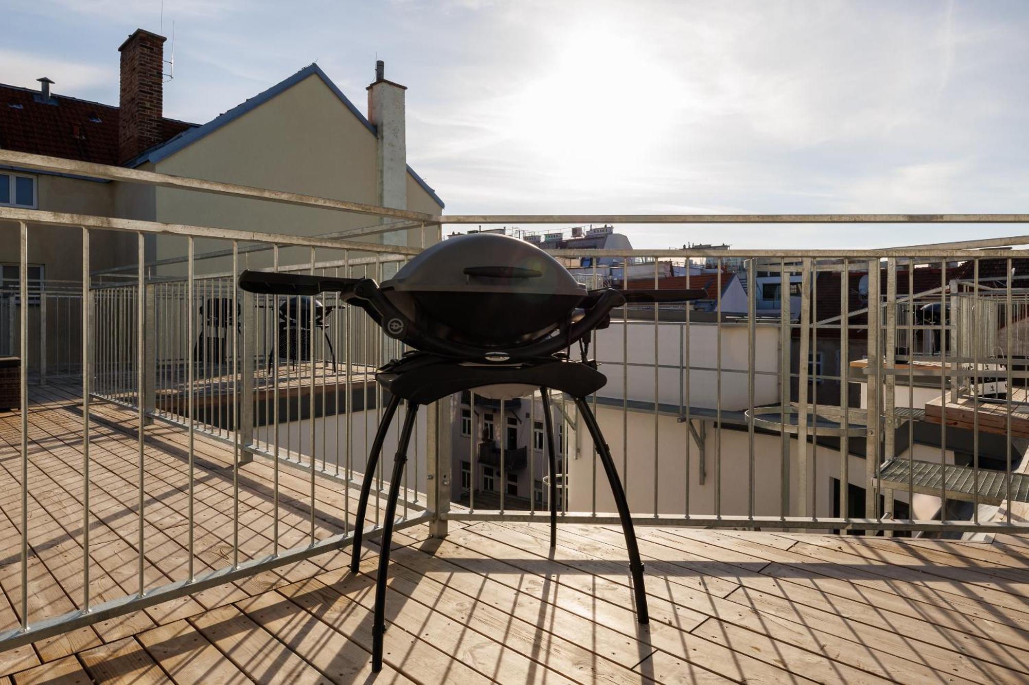Symphony Apartments 40 - Modern Loft With Terrace And Grill In Central Location 비엔나 외부 사진